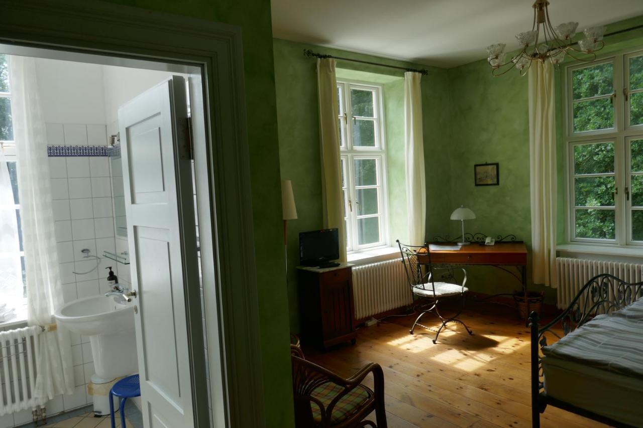 Landhaus Schloss Koelzow Kolzow Экстерьер фото