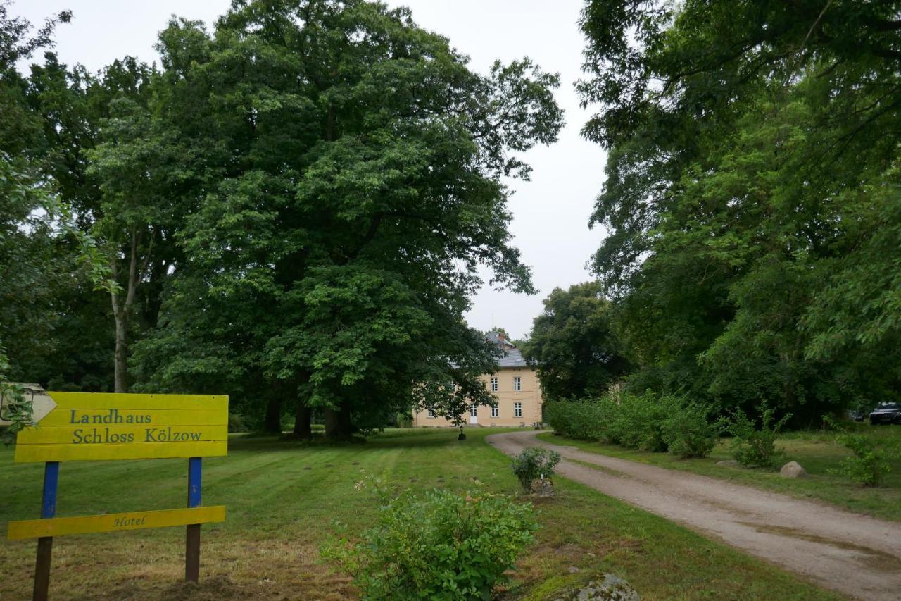 Landhaus Schloss Koelzow Kolzow Экстерьер фото