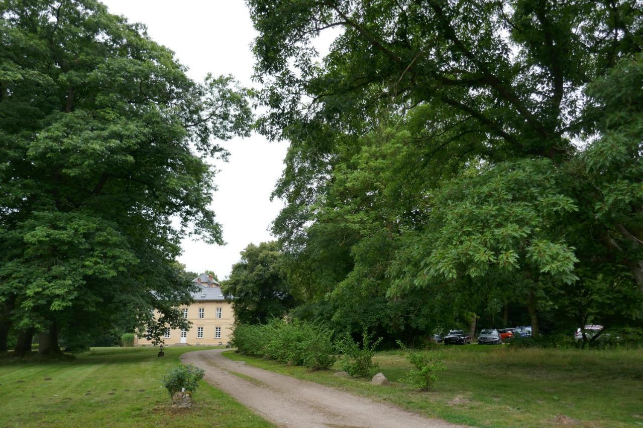 Landhaus Schloss Koelzow Kolzow Экстерьер фото
