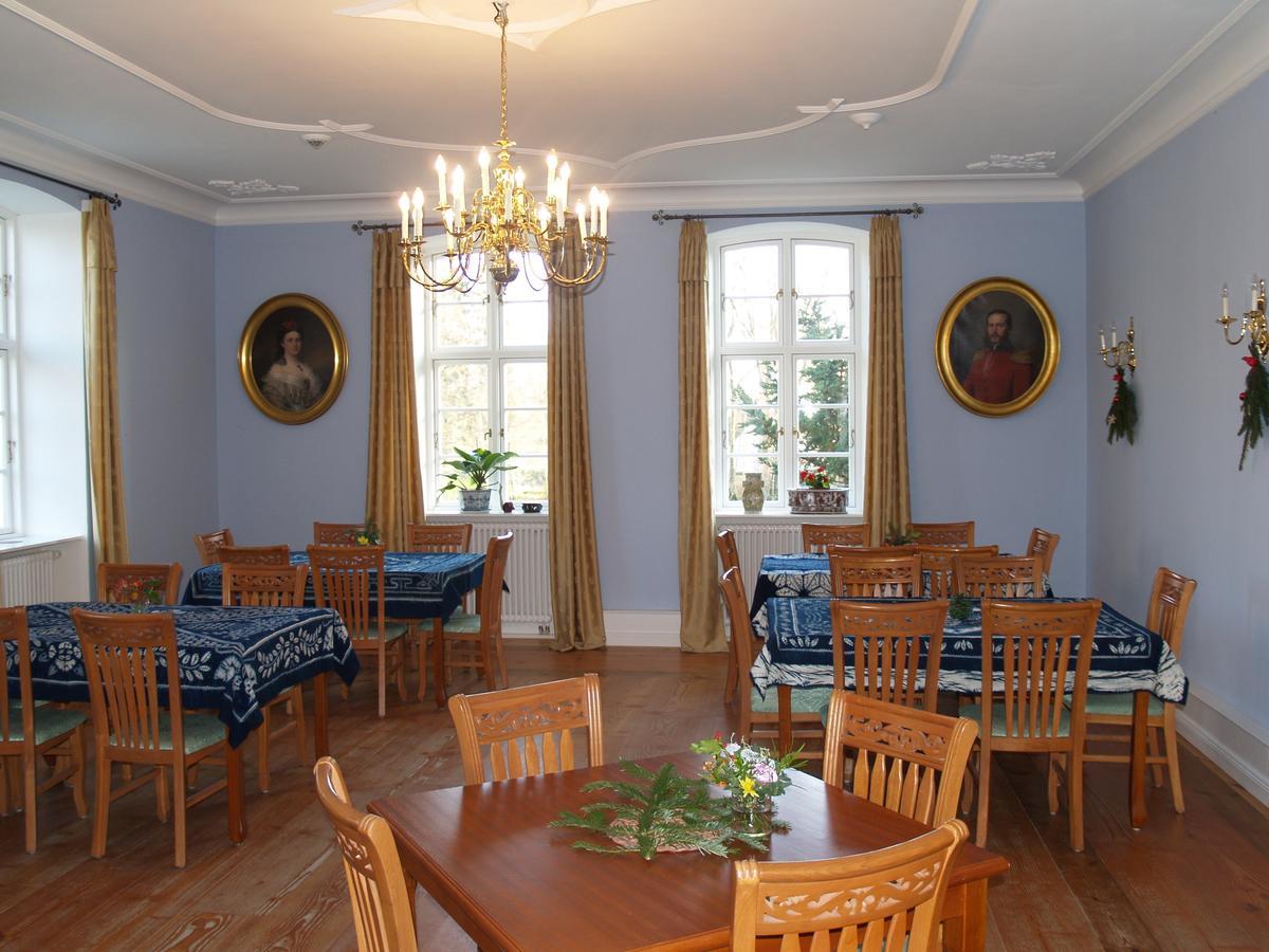 Landhaus Schloss Koelzow Kolzow Экстерьер фото