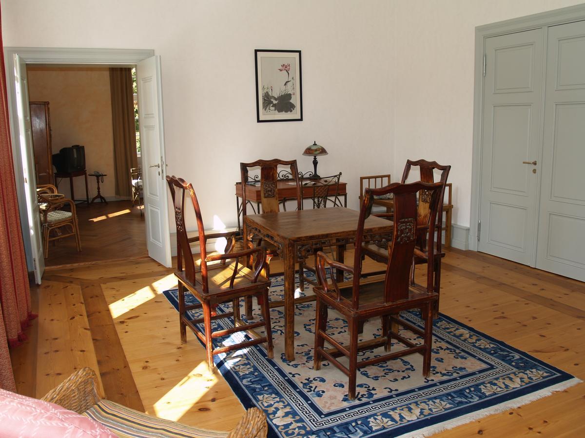 Landhaus Schloss Koelzow Kolzow Экстерьер фото