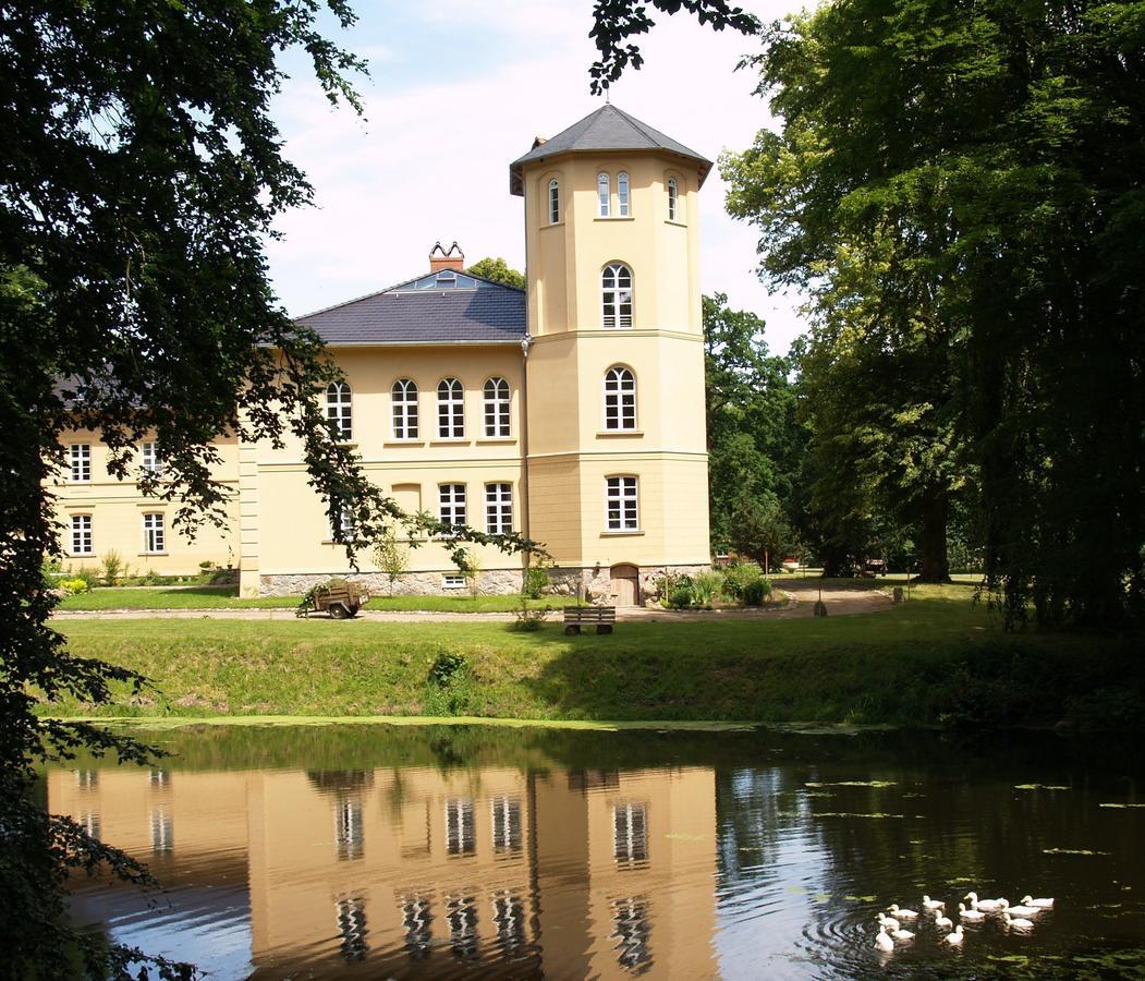 Landhaus Schloss Koelzow Kolzow Экстерьер фото