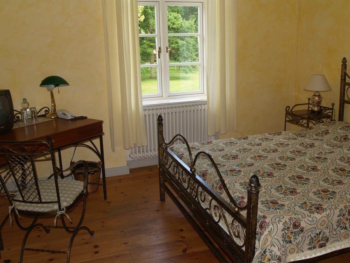 Landhaus Schloss Koelzow Kolzow Экстерьер фото